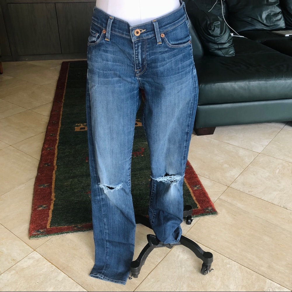 CLEAR OUT🧡 Lucky brand denim blue jeans
